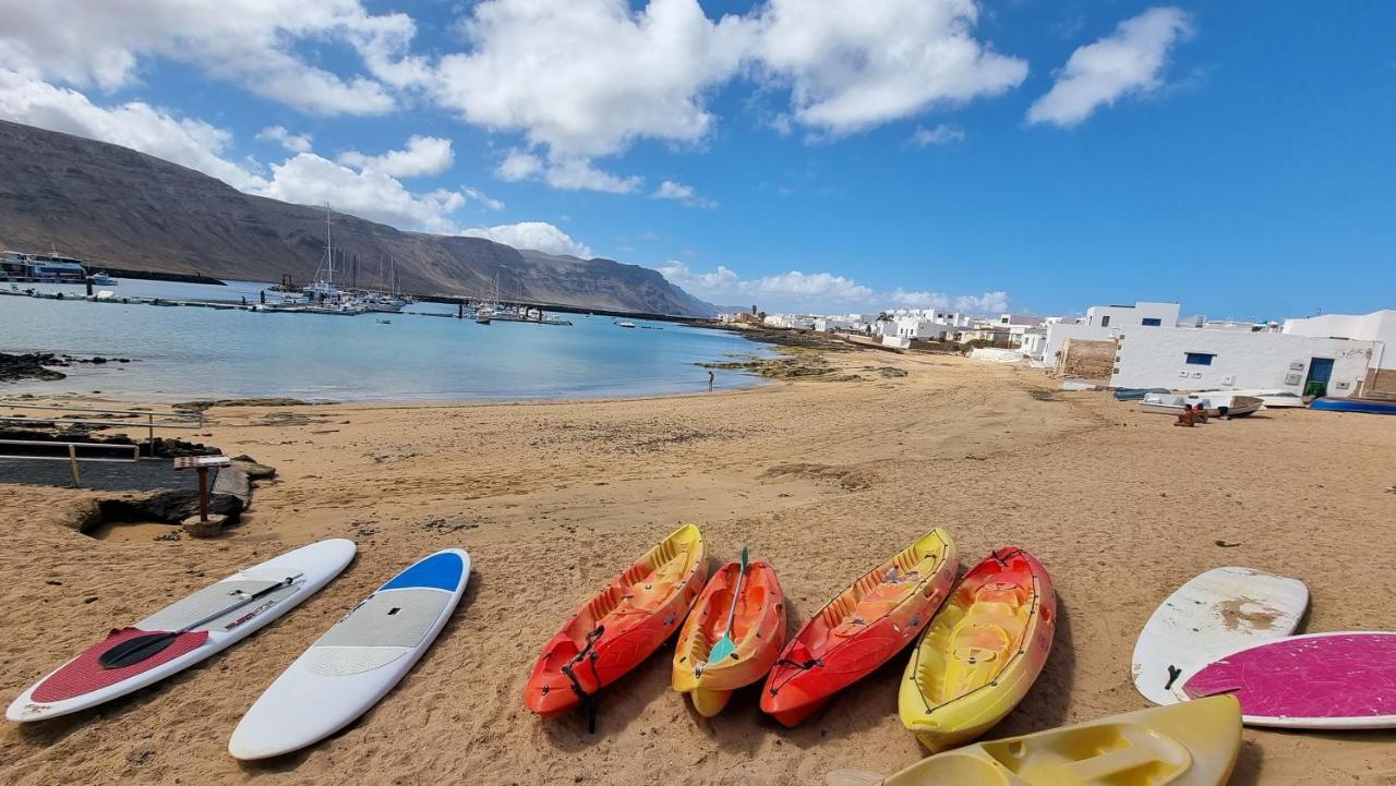 Suite Marrakech Beach, La Graciosa. Caleta de Sebo Exterior photo