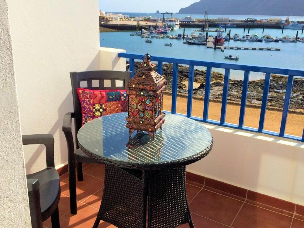 Suite Marrakech Beach, La Graciosa. Caleta de Sebo Exterior photo
