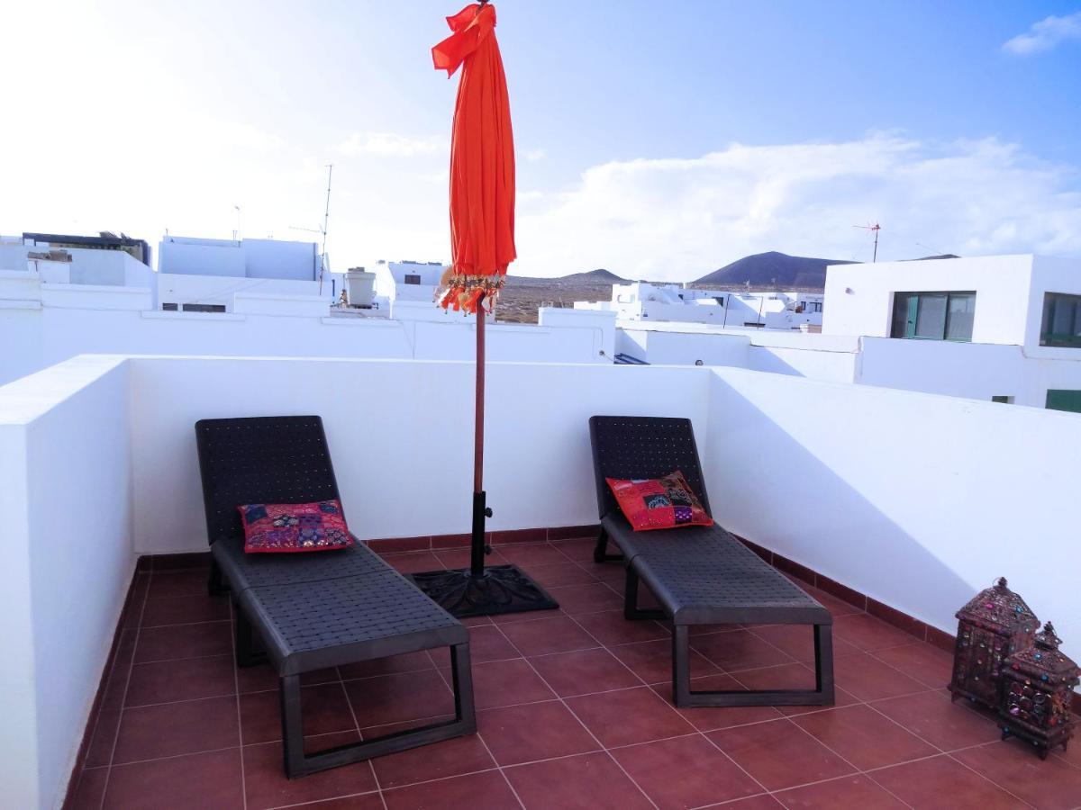Suite Marrakech Beach, La Graciosa. Caleta de Sebo Exterior photo